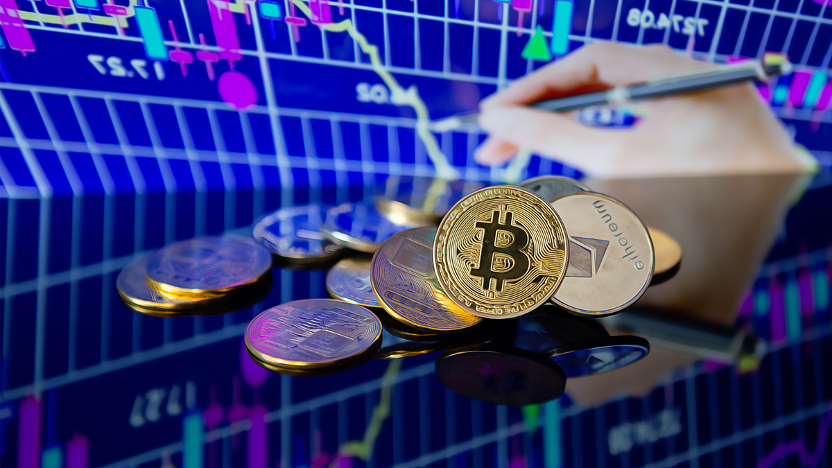 Expert Highlights Potential Bitcoin Price Drops and Key Levels