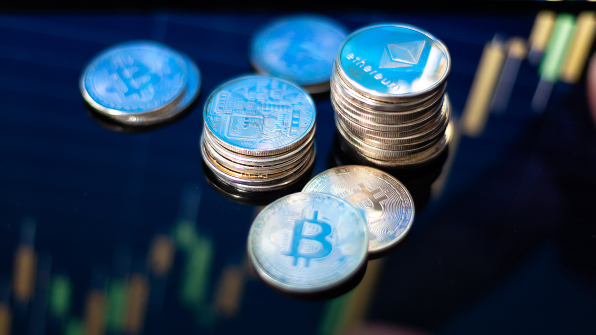 Liquidity Challenges Strike Bitcoin Market as Prices Plummet