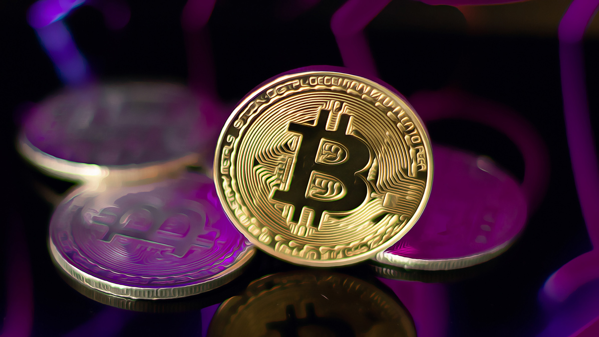 Bitcoin Draws Attention with Potential Price Breakout