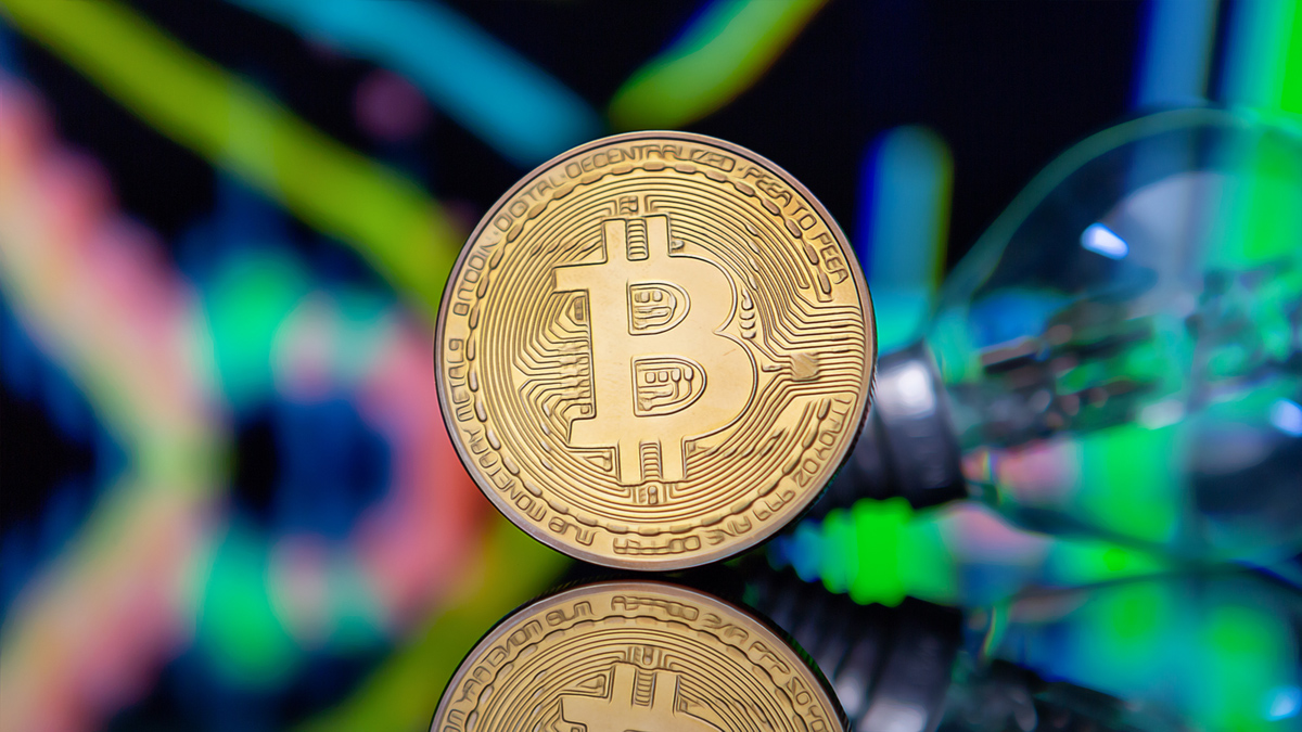 Trump Shakes Markets, Causing Crypto Fluctuations