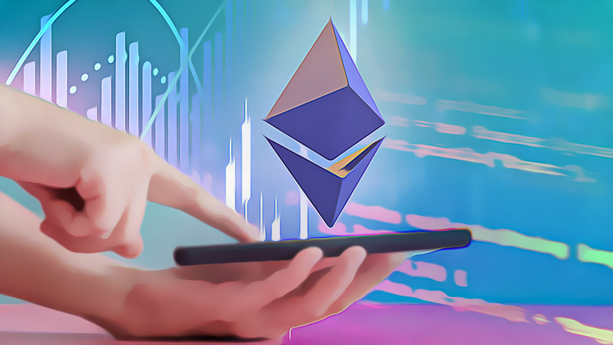 Peter Schiff Urges Ethereum Investors to Switch to Bitcoin Amid Price Surge