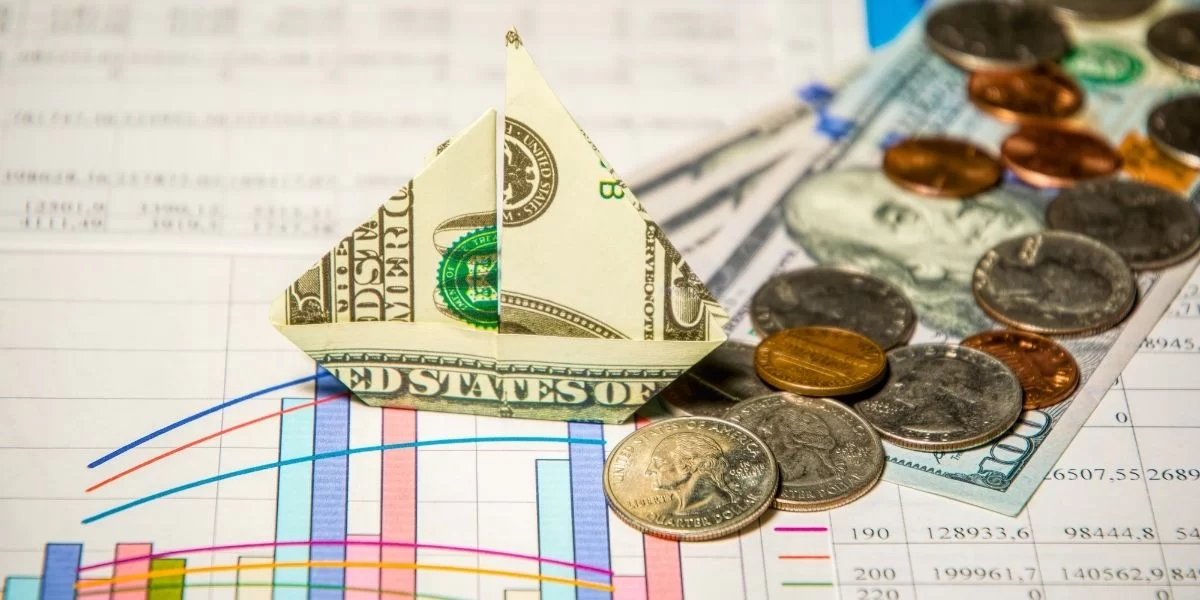 Markets Face Turmoil: Cryptocurrencies and Stocks Struggle to Stabilize